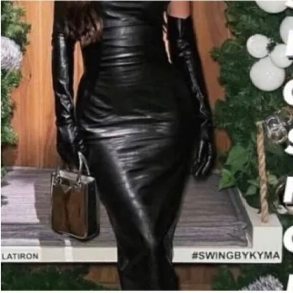 ZARA FAUX LEATHER MIDI BLACK DRESS NWT BLOGGERS FAV - Picture 4 of 16